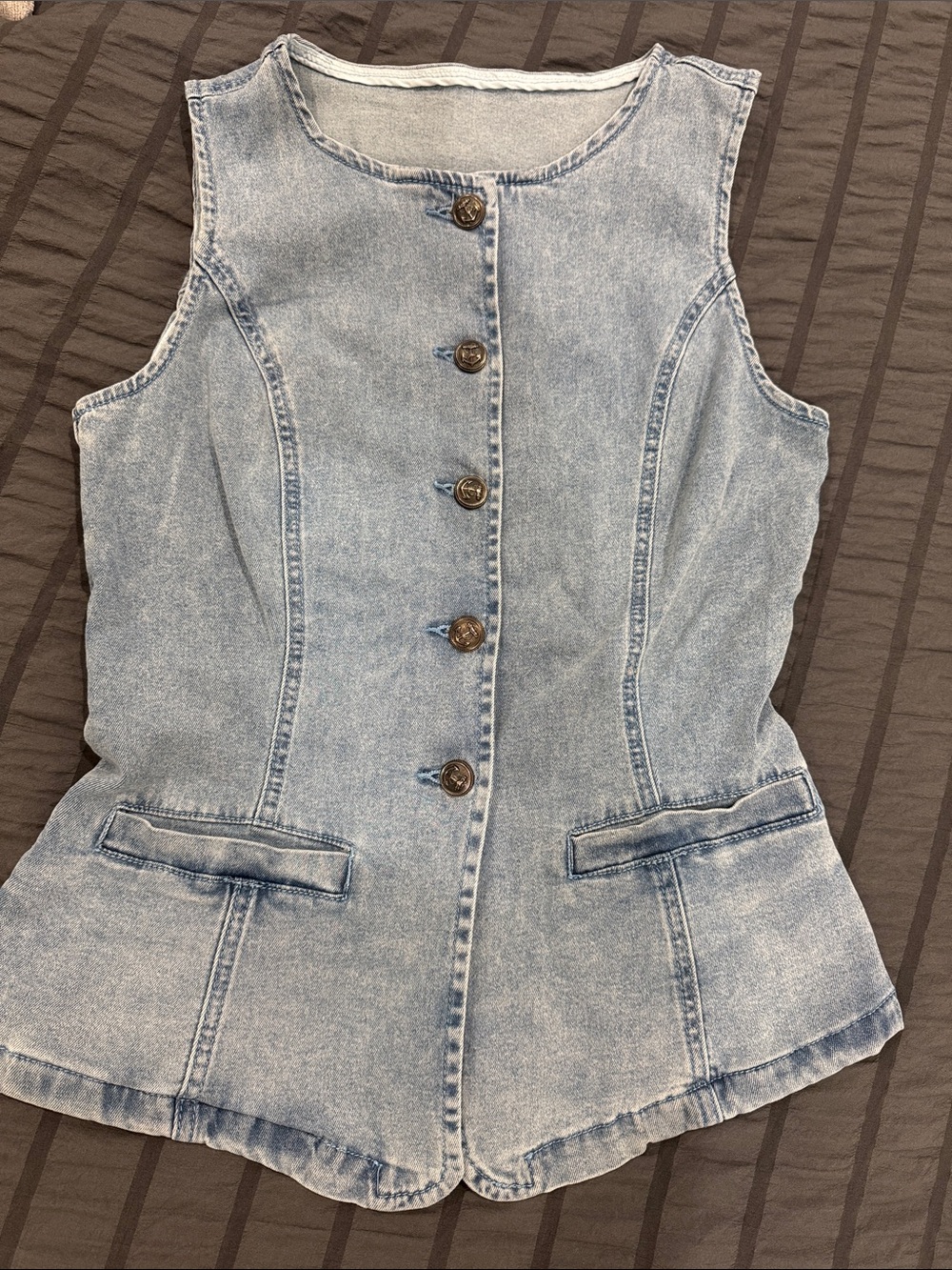 Light Blue Wide-Leg Women’s Jeans - Picture 3 of 4